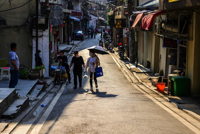 街道 称 餐厅 街景 甜食 杂货店 衣物 箱包 美女 铲子 肉店 烟草店 垃圾箱