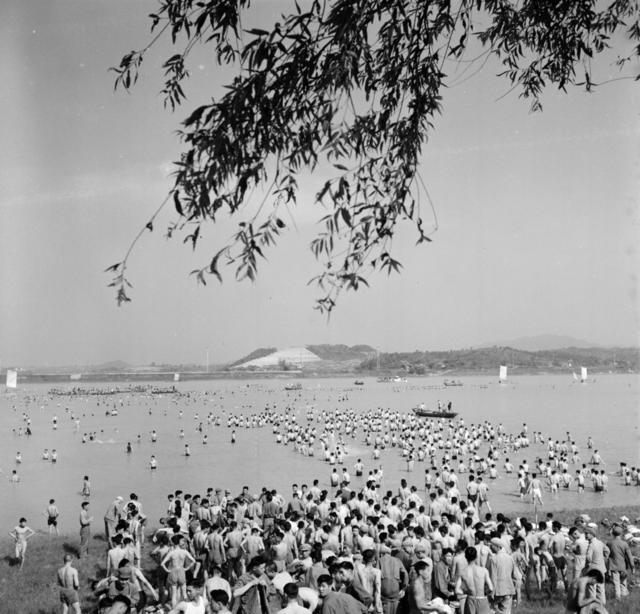 横渡 湘江 民兵 长沙 市民 橘子洲
