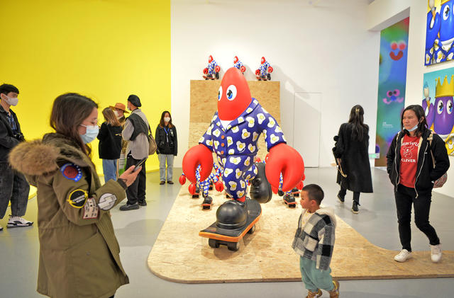 国际潮流艺术展《次元视界》开展