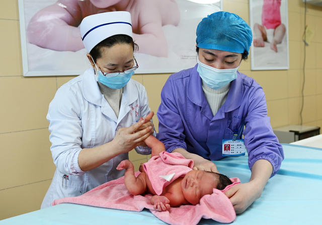 新生儿  护理 护士  医院 