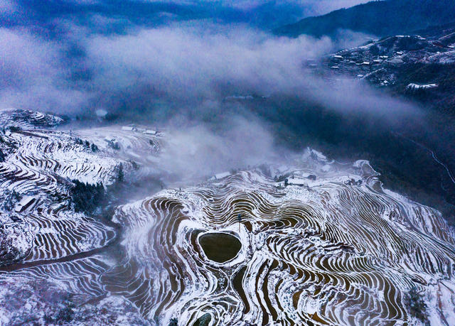 农村 旅游 梯田 冰雪 云雾