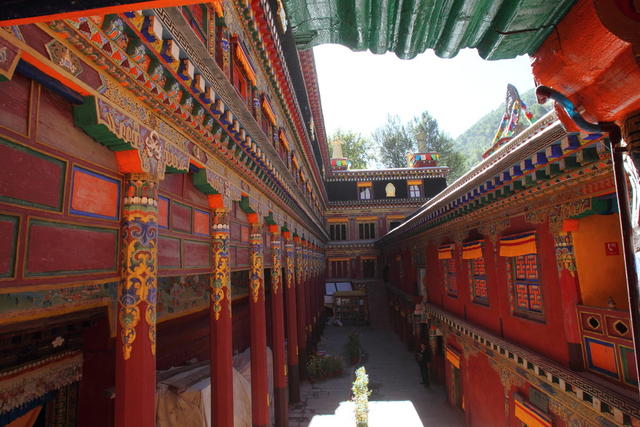 德格印经院