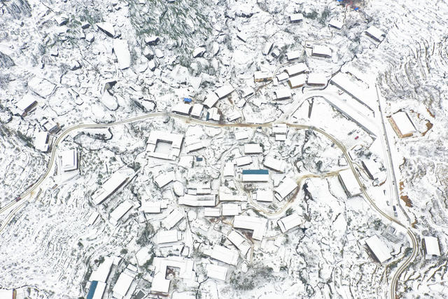 自然 花瑶 雪景 瑶寨 大托 石瀑