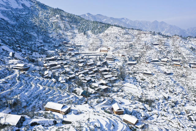 自然 花瑶 雪景 瑶寨 大托 石瀑