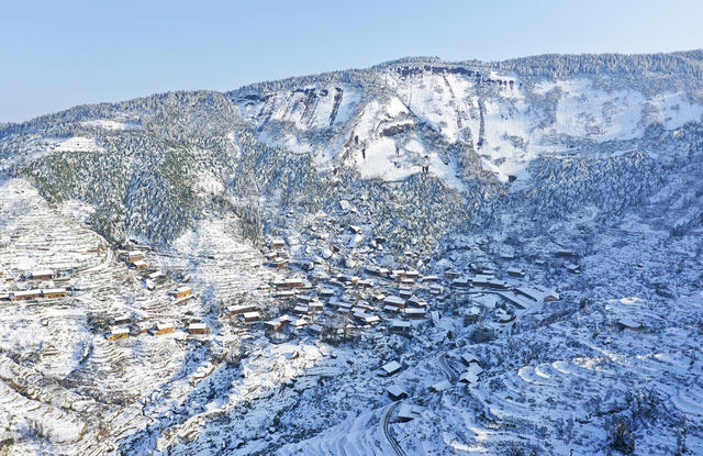 自然 花瑶 雪景 瑶寨 大托 石瀑