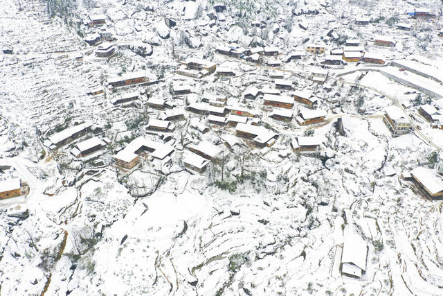 自然 花瑶 雪景 瑶寨 大托 石瀑