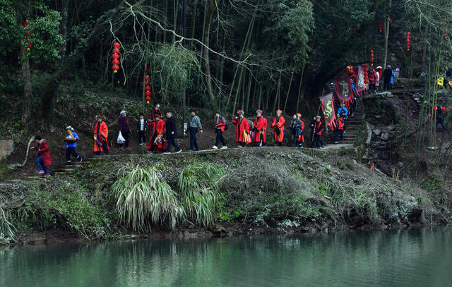 调年节 苗族 山歌 龙狮 祭祖