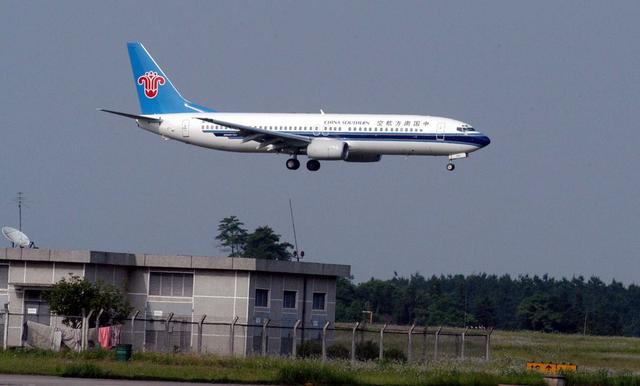 南方航空  首架  波音737—800型客机 长沙