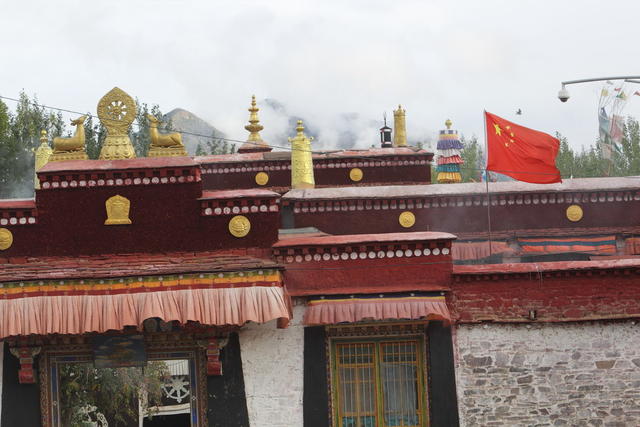 贡嘎县城
