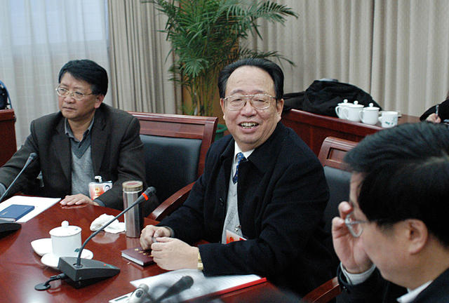 湖南省十届人大二次会议  杨正午 株洲市代表团