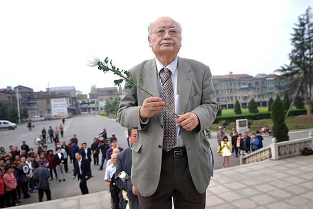 16名日本老人赴南县取证厂窖惨案