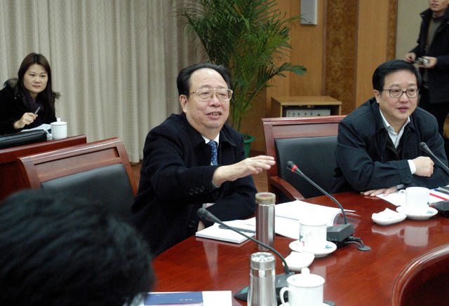 湖南省十届人大二次会议  杨正午 株洲市代表团