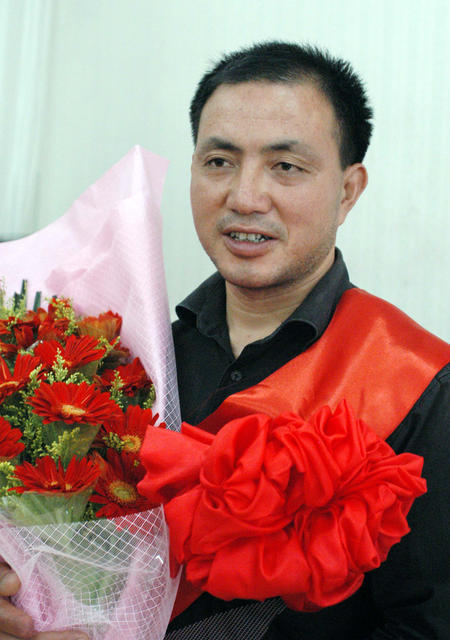 农民  赵明健  舍身救游客