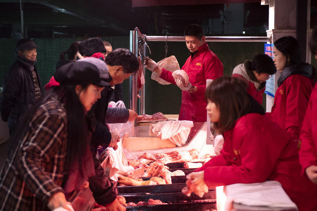 沙湖桥农贸市场 储备肉 猪肉 菜篮子 储备冻猪肉 