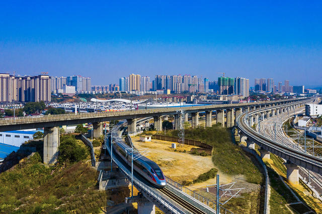 铁路  高铁  张吉怀高铁  
通车  湖南怀化