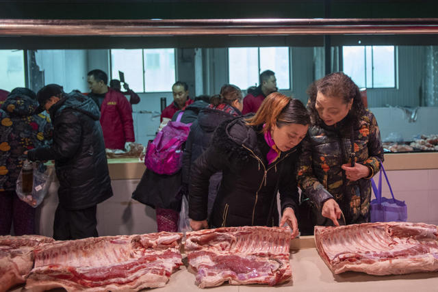 沙湖桥农贸市场 储备肉 猪肉 菜篮子 储备冻猪肉 