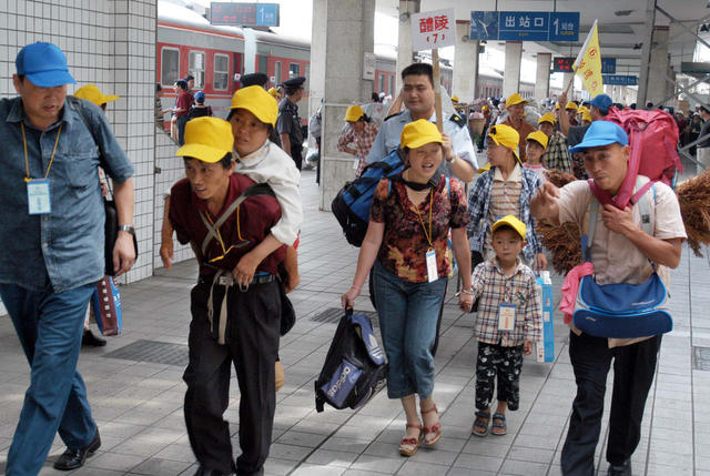  Three Gorges immigrants settled in Zhuzhou, Hunan