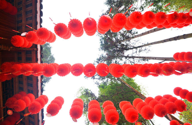溆浦县阳雀坡,腊鼓声动迎大年