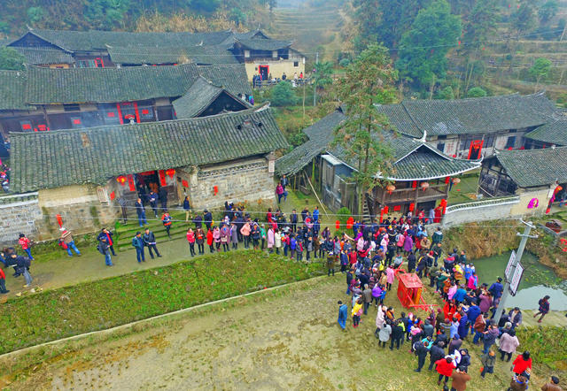 溆浦县阳雀坡,腊鼓声动迎大年
