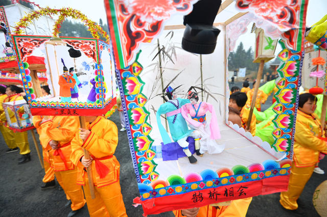 溆浦县阳雀坡,腊鼓声动迎大年