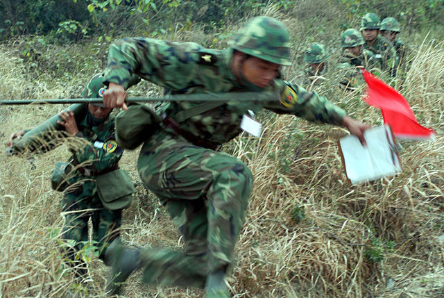 湖南预备役师首次整体实兵合练
