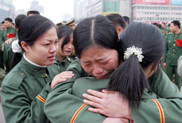 武警湖南总队  欢送  退役老兵