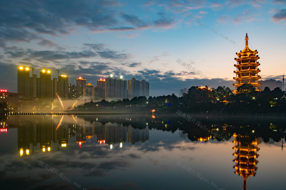 房屋  城市  建筑  蓝天下  夜景  怀化  