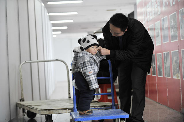 人才市场  应聘