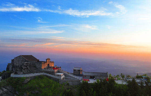 五一 假期 天气 晴好 南岳 游客