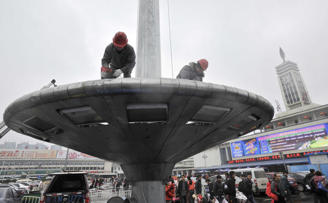 长沙火车站  西广场  照明灯