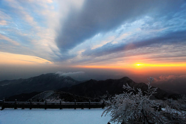 南岳衡山 衡山风光 冰雪 雾凇 日出 朝霞 云彩 望日台 景点 旅游 雪景