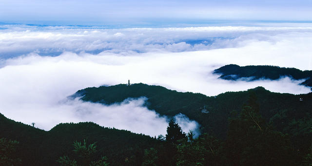 南岳衡山 衡山风光  云海 舍利塔  景点 旅游 反转片 南天门 蓝天白云  云彩 