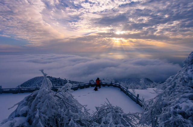 南岳衡山 雾凇 冰雪 日出  云海  耶稣光  衡山风光  雪景  冬天  望日台