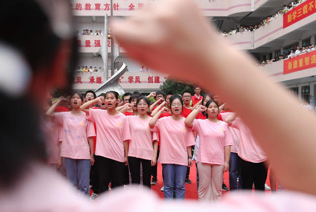 高考 送考 考场 探访 迎考
