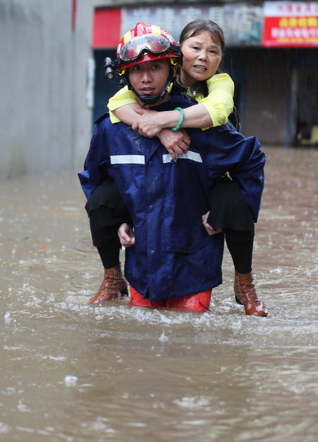 暴雨 积水 内涝 遇险 消防 救援 转移