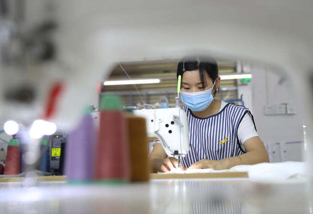乡村 车间 振兴 增收 农民 就地 就近 就业