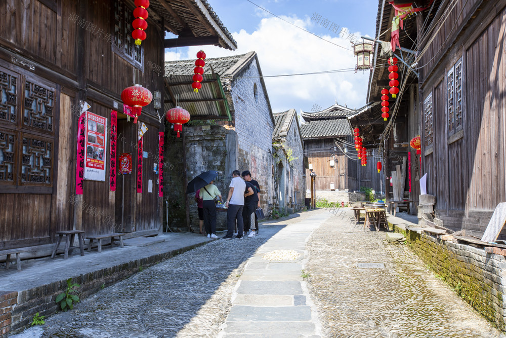 寨市镇苗族侗族乡寨市古镇
邵阳遂宁县
古镇美景
