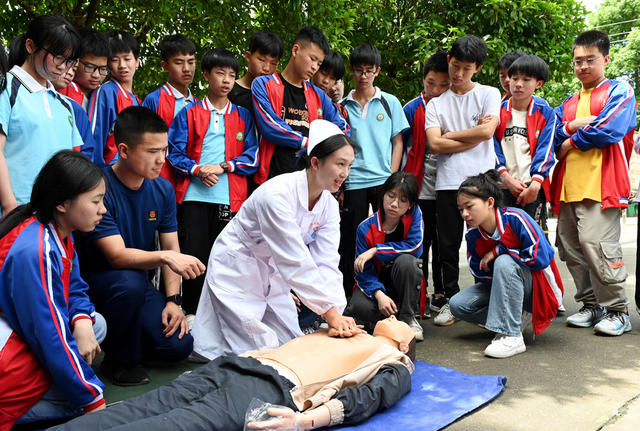防溺水  安全教育 医务 应急抢险 学生 学校 暑假 