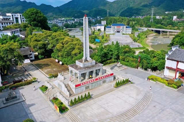 桂东县 “第一军规”广场