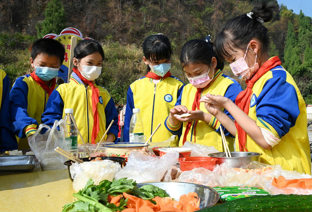 劳动,劳动课,教育,学生,学校,煮饭 炒菜,生活自理,劳动技能,美食