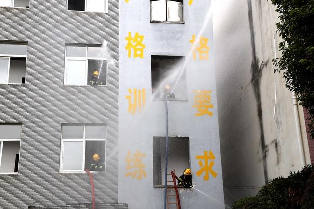 消防 内攻操