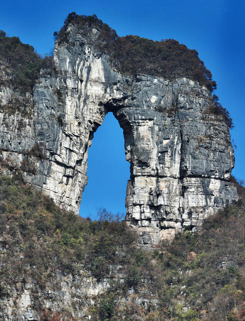 小天门 穿洞  岩溶地貌 喀斯特地貌  武陵山