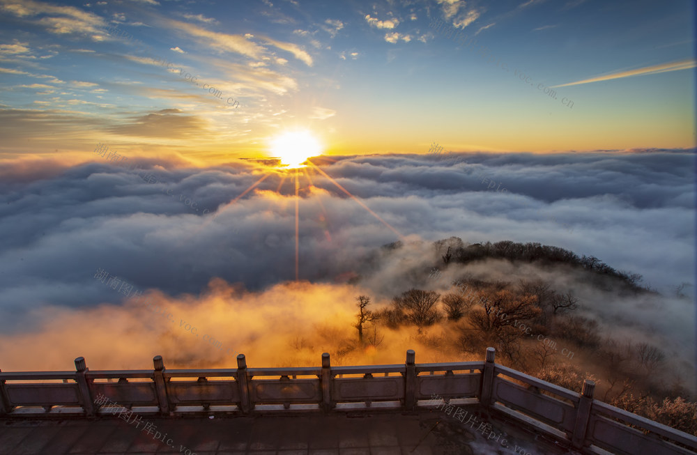 天门山  日出