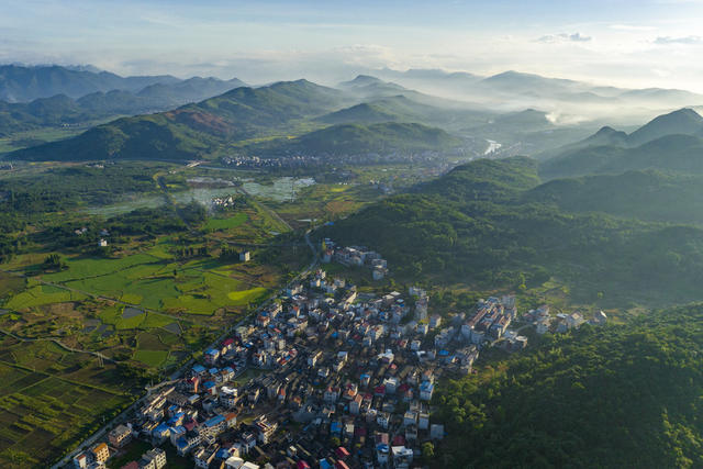 湖南 郴州 临武 风光 红豆山庄 风光 风景 山区 山地 山 山脉 晨 清晨 绿色 生态