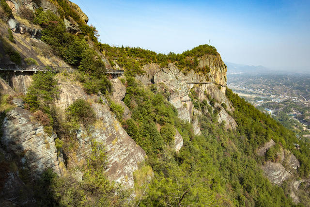湖南 岳阳 平江 石牛寨 风光 景点 景区 喀斯特 地貌 地理 山 山脉 山峰 旅游 旅行 目的地 自然