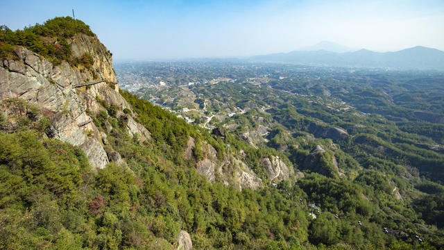 湖南 岳阳 平江 石牛寨 风光 景点 景区 喀斯特 地貌 地理 山 山脉 山峰 旅游 旅行 目的地 自然