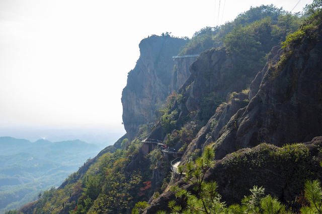 湖南 岳阳 平江 石牛寨 风光 景点 景区 喀斯特 地貌 地理 山 山脉 山峰 旅游 旅行 目的地 自然