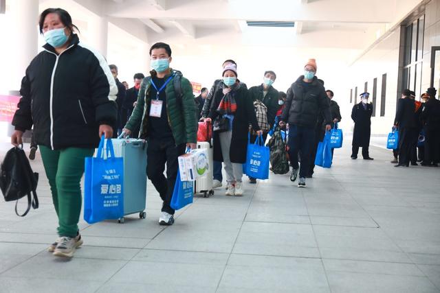 复工专列 隆回