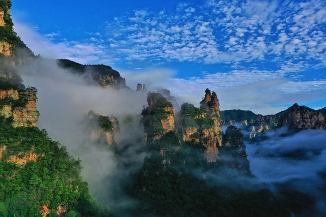 张家界峰林云海，世界自然遗产