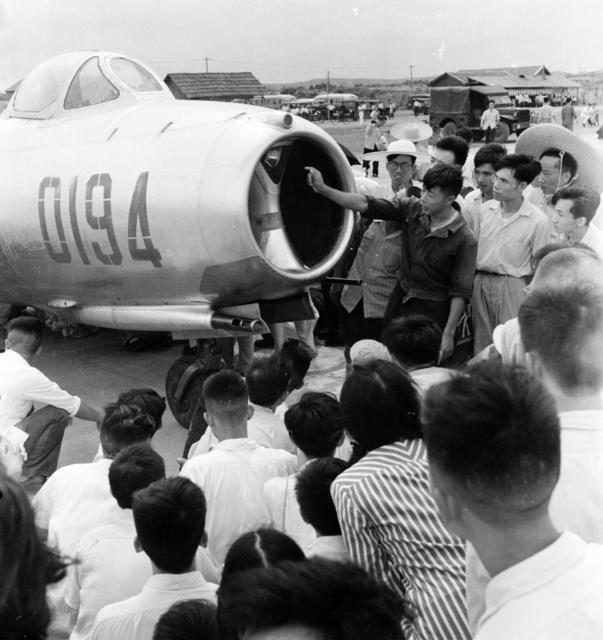 机场 空军 飞机